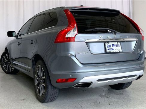 Used 2017 Volvo XC60 T6 Dynamic w/ Preferred Option Package AWD/4WD image 5