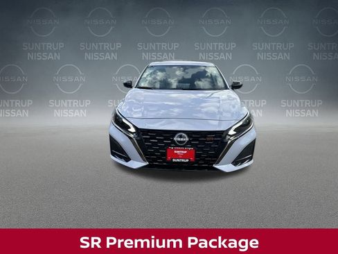 New 2025 Nissan Altima 2.5 SR w/ SR Premium Package image 10