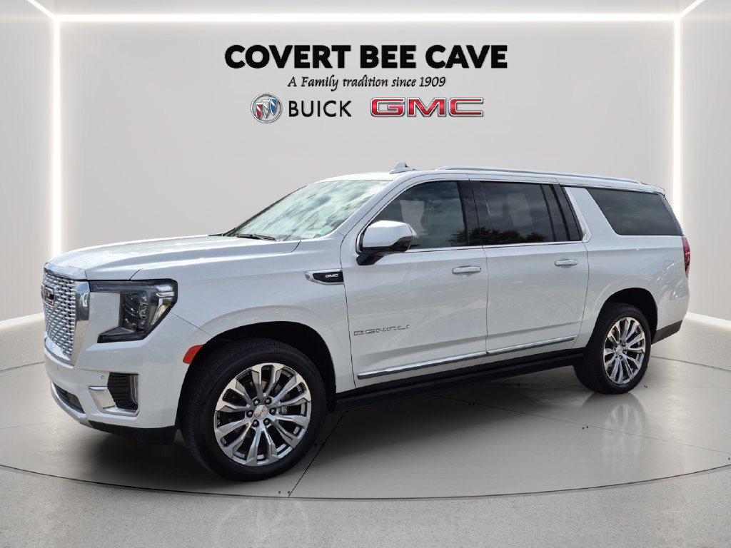 Used 2023 GMC Yukon XL Denali w/ Max Trailering Package AWD/4WD image 3