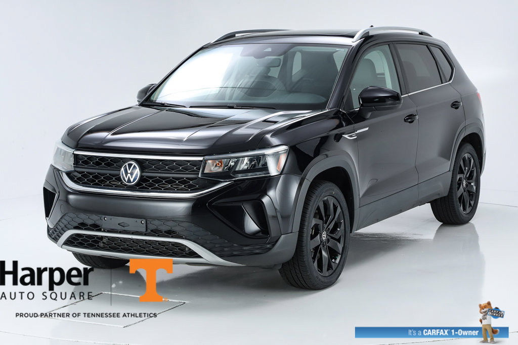 Used 2023 Volkswagen Taos SE w/ Panoramic Sunroof Package AWD/4WD image 39