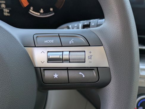 New 2026 Hyundai Kona SE image 23