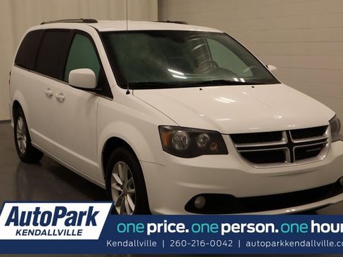 Used 2020 Dodge Grand Caravan SXT image 1