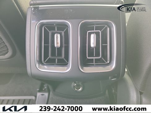 New 2026 Kia Sorento LX FWD image 15