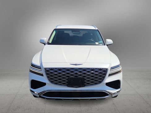 Certified 2025 Genesis GV80 2.5T Standard AWD/4WD image 3