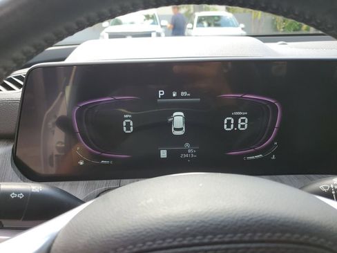 Used 2024 Kia Telluride EX w/ EX Captain's Chair Package FWD image 26