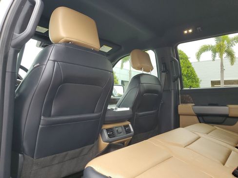 Used 2022 Ford F150 Lariat image 13