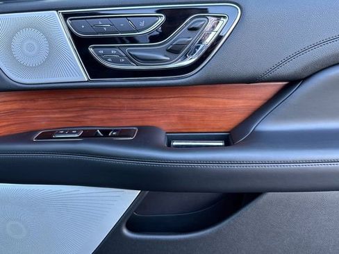 Used 2020 Lincoln Navigator L Reserve w/ Equipment Group 208A Reserve image 22