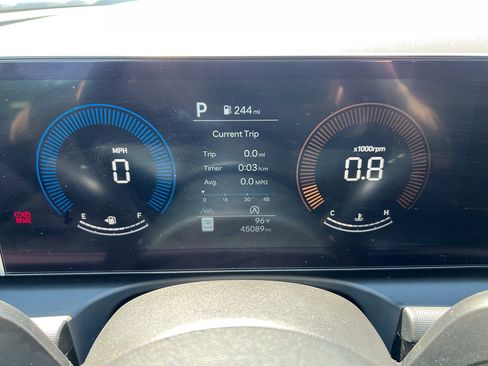Used 2025 Hyundai Tucson SEL AWD/4WD image 17
