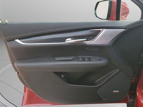 Certified 2023 Cadillac XT5 Premium Luxury image 40