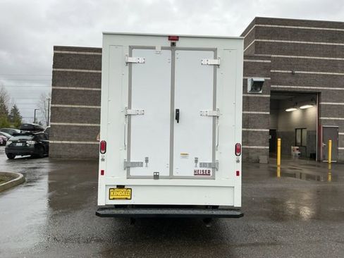 New 2026 Ford E-350 and Econoline 350 Super Duty w/ Interior Upgrade Package image 5