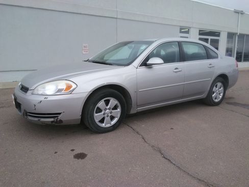 Used 2007 Chevrolet Impala LT w/ Preferred Equipment Group image 2