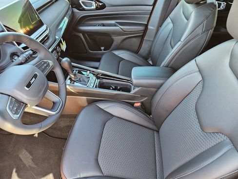 New 2026 Jeep Compass Latitude AWD/4WD image 15