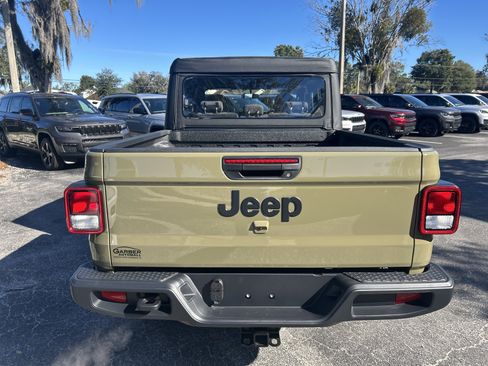 New 2026 Jeep Gladiator Sport image 5