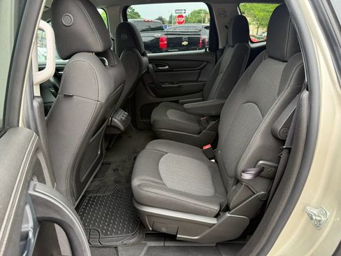 Used 2014 Chevrolet Traverse LT w/ All-Star Edition FWD image 24