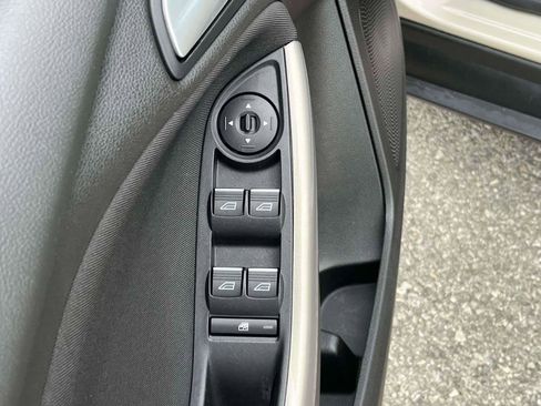 Used 2017 Ford Focus Titanium FWD image 13
