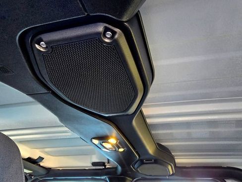 Certified 2023 Jeep Gladiator Sport image 24