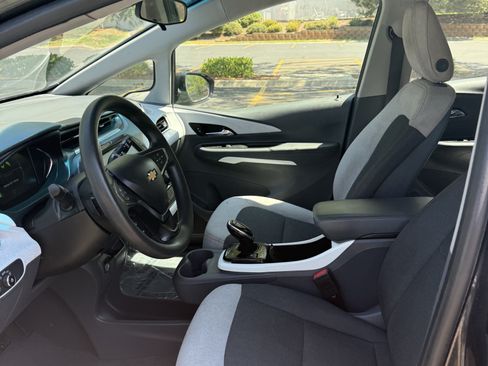 Used 2019 Chevrolet Bolt LT FWD image 12
