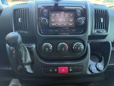 Used 2021 RAM ProMaster 3500 w/ Premium Appearance Group image 13