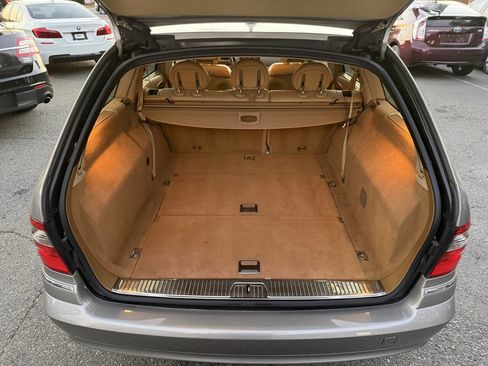 Used 2008 Mercedes-Benz E 350 4MATIC Wagon image 11