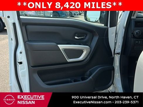 Certified 2024 Nissan Titan SV w/ SV Convenience Package image 9