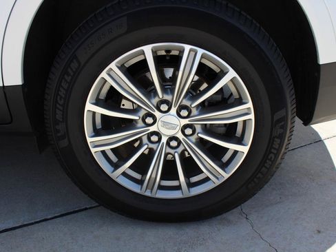 Used 2019 Cadillac XT5 Luxury AWD/4WD image 44