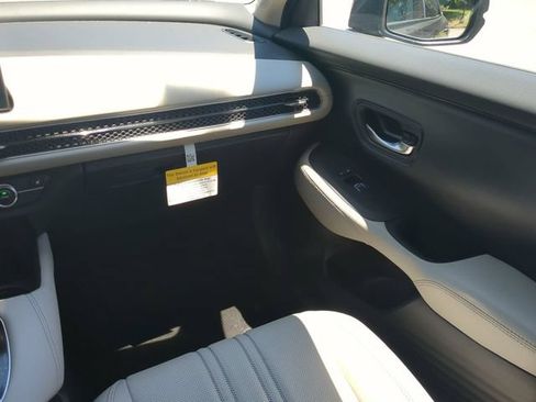 New 2026 Honda HR-V EX-L image 16