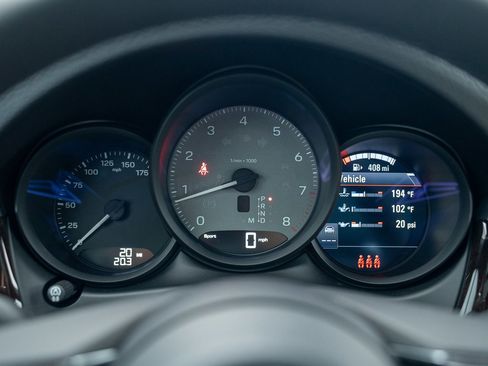 New 2026 Porsche Macan S AWD/4WD image 15