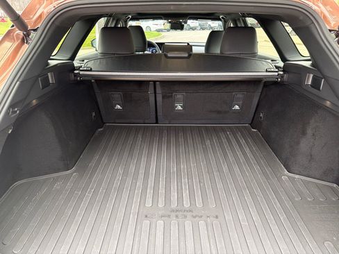 Used 2025 Toyota Crown Signia w/ Advanced Technology Package image 10