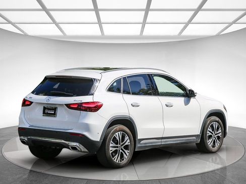 Certified 2025 Mercedes-Benz GLA 250 4MATIC image 4