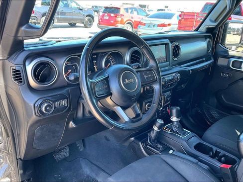 Used 2019 Jeep Wrangler Unlimited Sport S image 14