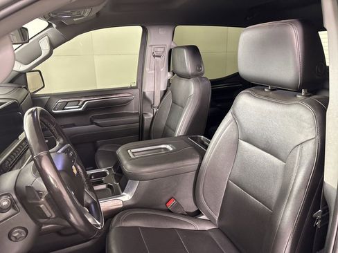 Used 2022 Chevrolet Silverado 1500 LTZ image 36