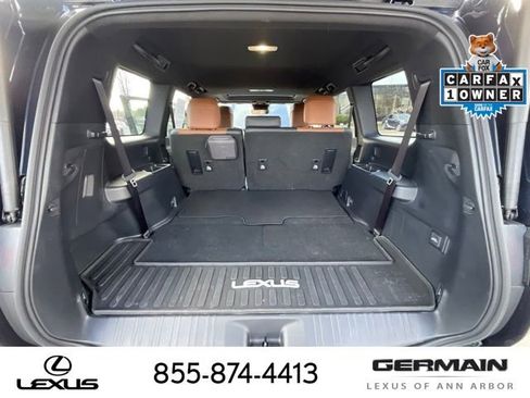 Used 2024 Lexus GX 550 w/ Cold Area Package image 23