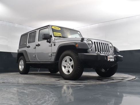 Used 2018 Jeep Wrangler Unlimited Sport S image 37