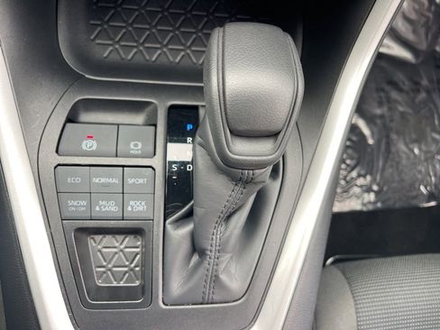 Used 2025 Toyota RAV4 LE image 18