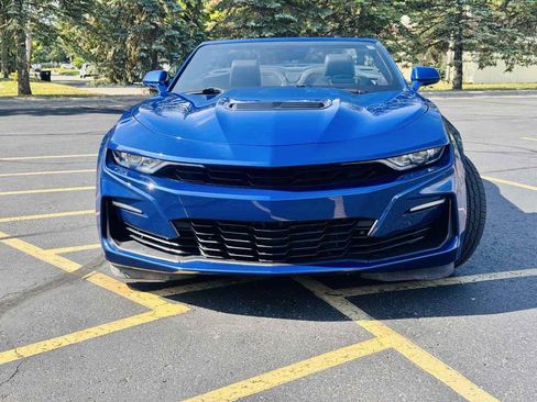Used 2020 Chevrolet Camaro SS RWD image 10