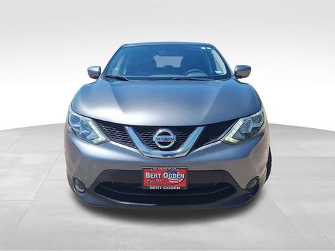Used 2017 Nissan Rogue Sport S w/ S Appearance Package AWD/4WD image 2