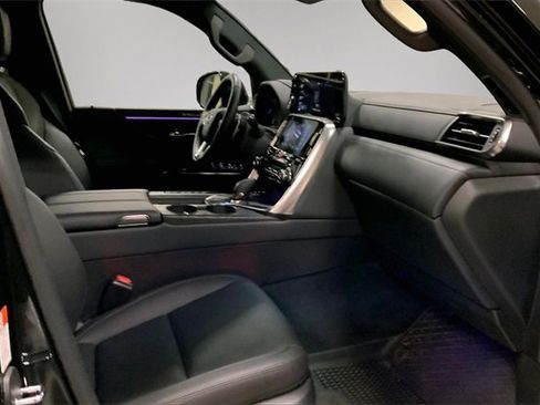 Used 2025 Lexus LX 700h Overtrail image 7