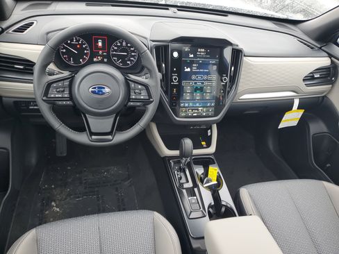 Used 2026 Subaru Forester Premium AWD/4WD image 7