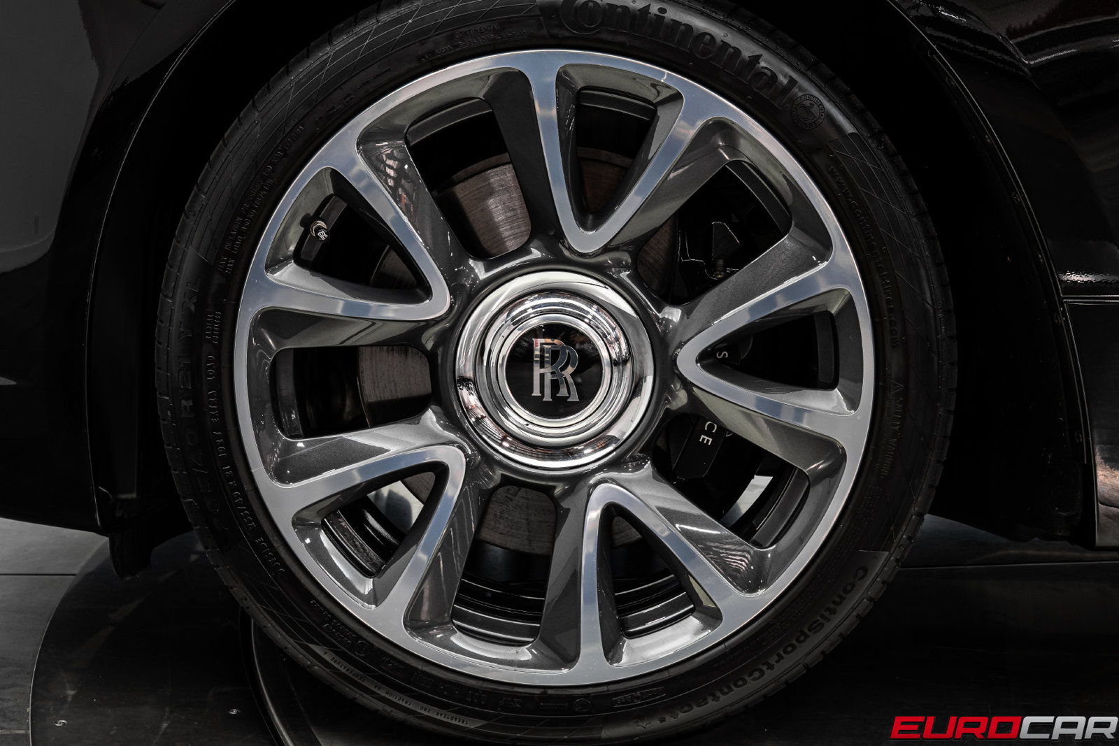 Used 2019 Rolls-Royce Wraith RWD image 20