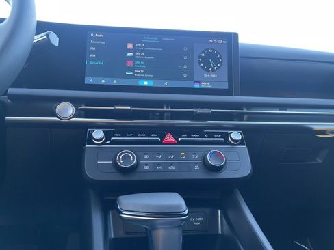 Used 2025 Hyundai Santa Cruz SE image 24