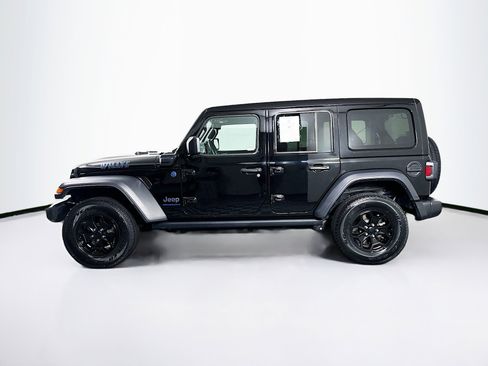 Used 2023 Jeep Wrangler Unlimited w/ Sun & Screen Package AWD/4WD image 4
