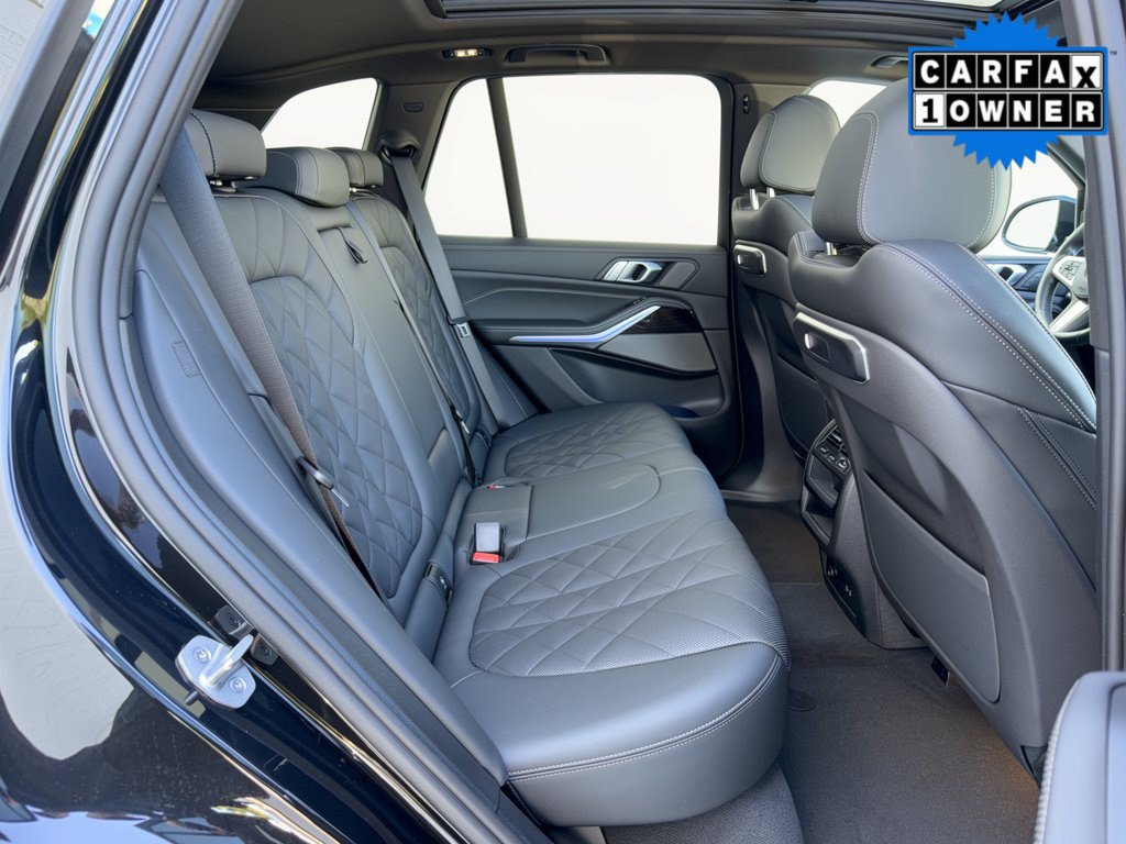 Used 2024 BMW X5 xDrive40i w/ M Sport Package AWD/4WD image 29