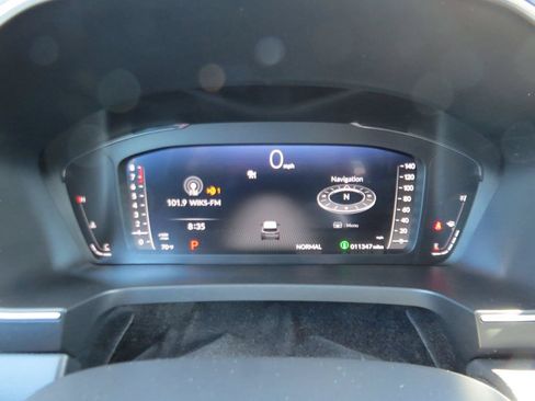Used 2025 Honda Pilot Elite image 25