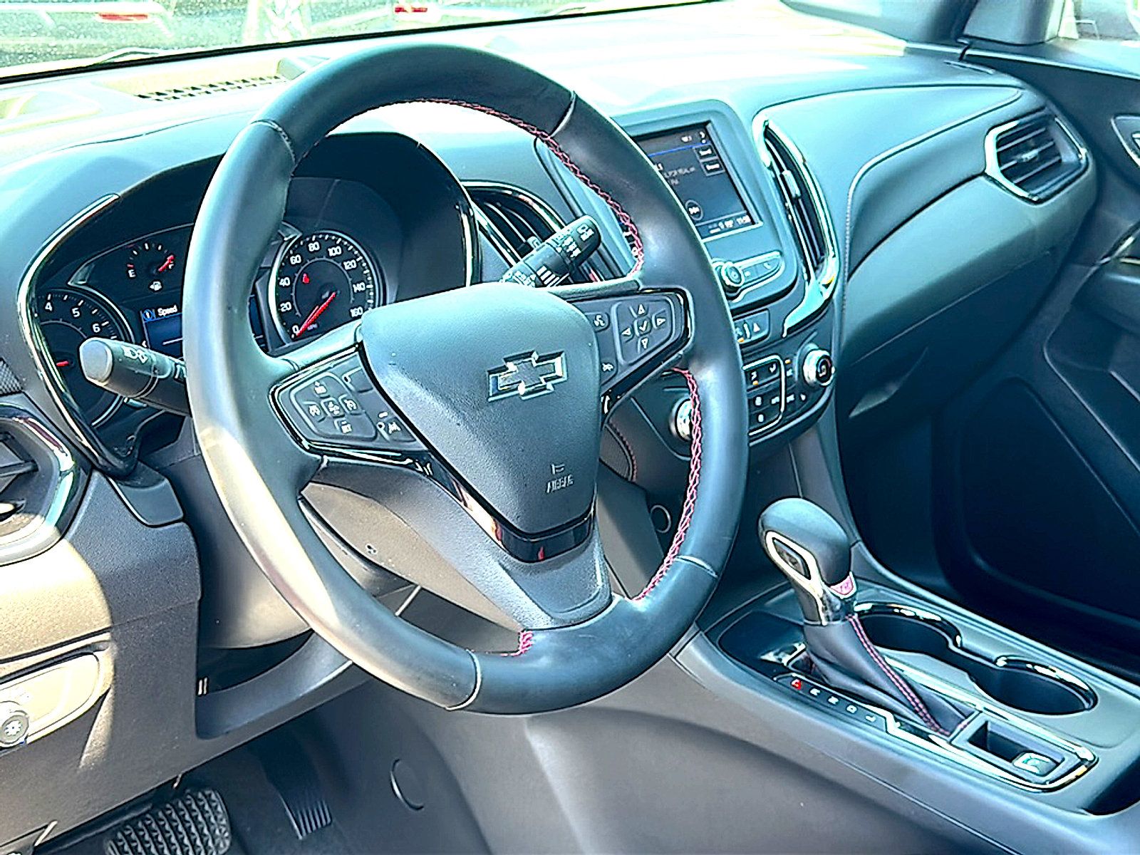 Used 2023 Chevrolet Equinox RS FWD image 12