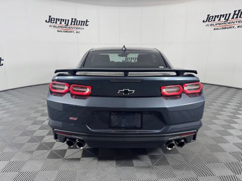 Used 2019 Chevrolet Camaro SS RWD image 8