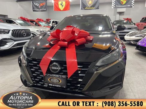 Used 2023 Nissan Altima 2.5 SR AWD/4WD image 1