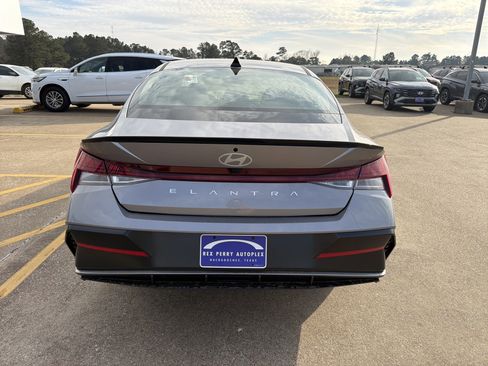 New 2026 Hyundai Elantra SEL Sport Premium image 28