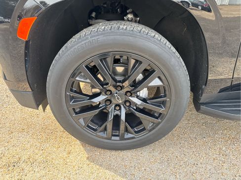 Used 2024 Chevrolet Tahoe LS image 12