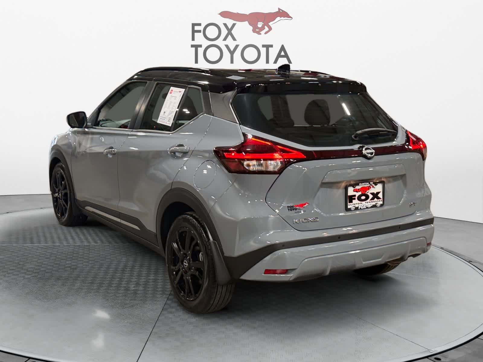 Used 2023 Nissan Kicks SR FWD image 4
