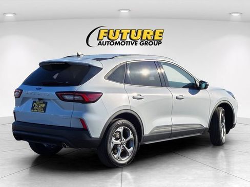 Used 2025 Ford Escape ST-Line w/ Tech Pack #1 AWD/4WD image 5